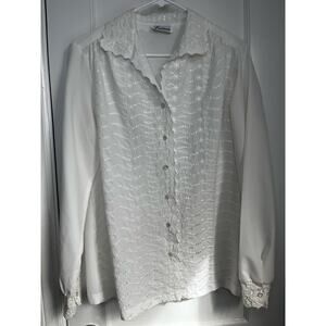 Vintage Lainee White Embroidery Blouse Medium Large Preppy Coquette Work Spring
